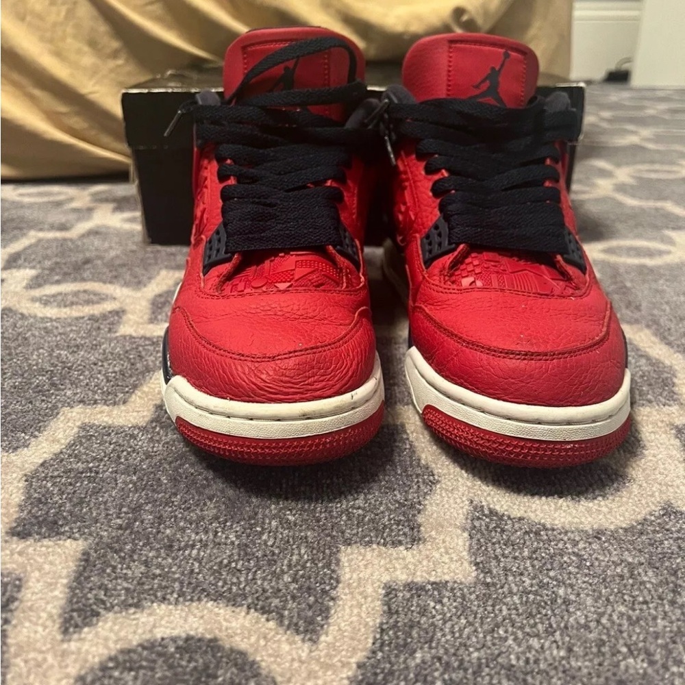 Air Jordan 4 Retro FIBA - Picture 3 of 7